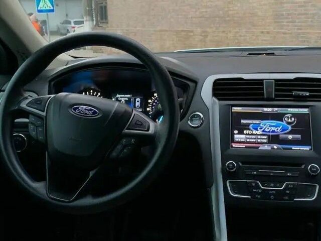 Білий Форд Фьюжен, об'ємом двигуна 2.4 л та пробігом 66 тис. км за 11999 $, фото 5 на Automoto.ua