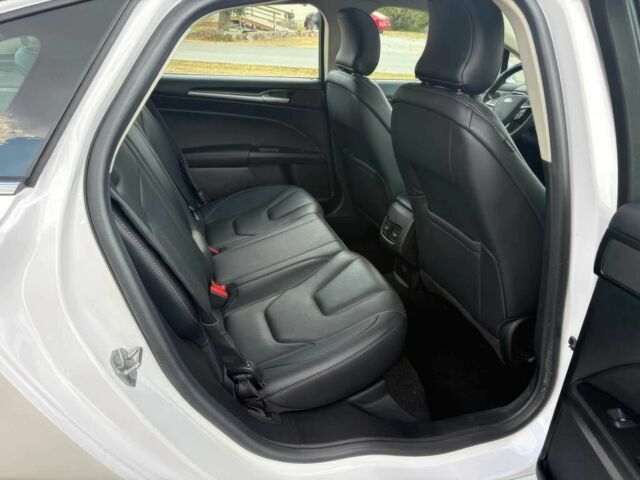 Белый Форд Фьюжн, объемом двигателя 2 л и пробегом 33 тыс. км за 6800 $, фото 11 на Automoto.ua