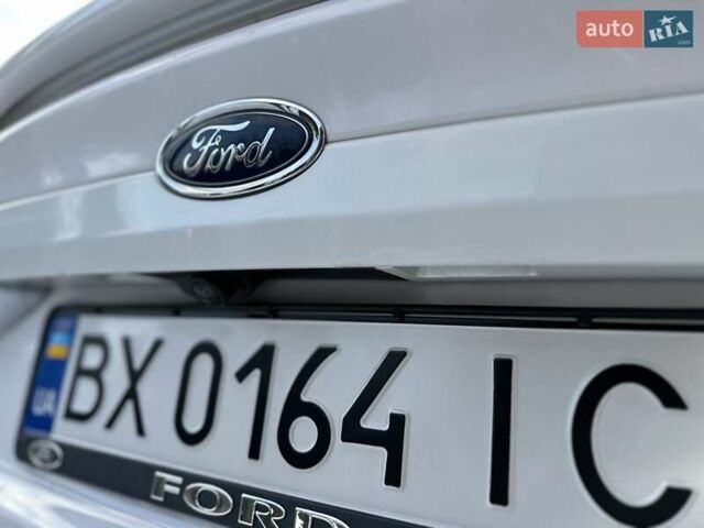 Белый Форд Фьюжн, объемом двигателя 2 л и пробегом 167 тыс. км за 14499 $, фото 16 на Automoto.ua