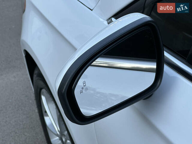 Белый Форд Фьюжн, объемом двигателя 2 л и пробегом 147 тыс. км за 16500 $, фото 20 на Automoto.ua