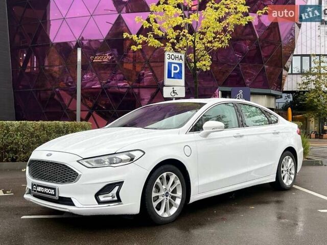 Форд Фьюжен 2019 у Києві на Automoto.ua Білий Форд Фьюжен, об'ємом двигуна 2 л та пробігом 81 тис. км за 20490 $, фото 2 на Automoto.ua