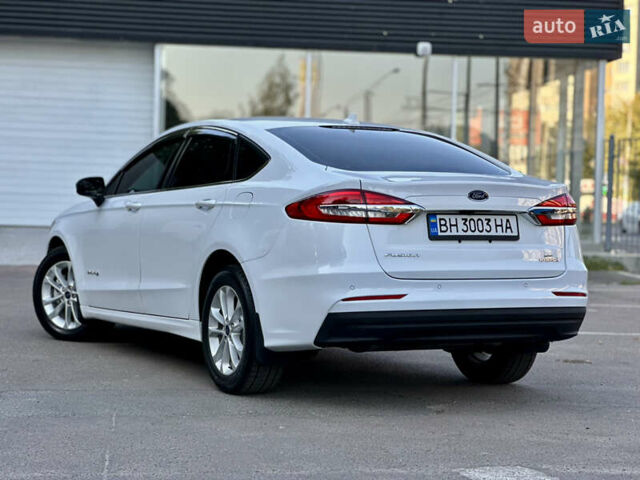 Белый Форд Фьюжн, объемом двигателя 2 л и пробегом 147 тыс. км за 16500 $, фото 6 на Automoto.ua