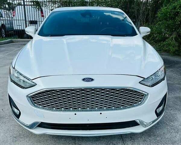 Форд Фьюжн 2019 в Львове на Automoto.ua Белый Форд Фьюжн, объемом двигателя 2 л и пробегом 60 тыс. км за 3000 $, фото 1 на Automoto.ua