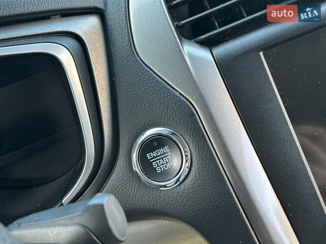 Белый Форд Фьюжн, объемом двигателя 2 л и пробегом 147 тыс. км за 16500 $, фото 56 на Automoto.ua