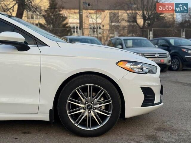 Белый Форд Фьюжн, объемом двигателя 2.5 л и пробегом 79 тыс. км за 13590 $, фото 15 на Automoto.ua