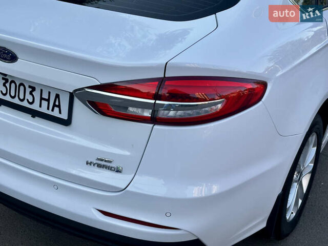 Белый Форд Фьюжн, объемом двигателя 2 л и пробегом 147 тыс. км за 16500 $, фото 14 на Automoto.ua