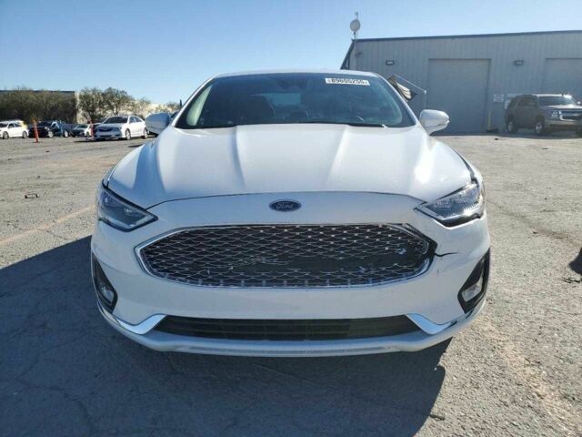 Белый Форд Фьюжн, объемом двигателя 2 л и пробегом 105 тыс. км за 2400 $, фото 4 на Automoto.ua