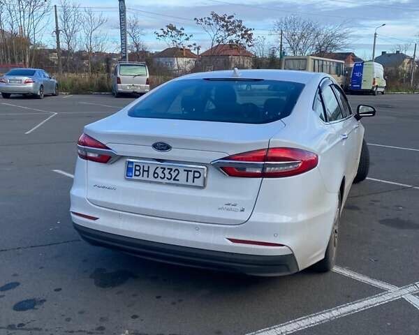 Білий Форд Фьюжен, об'ємом двигуна 2 л та пробігом 223 тис. км за 11700 $, фото 3 на Automoto.ua