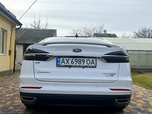 Белый Форд Фьюжн, объемом двигателя 2 л и пробегом 148 тыс. км за 13500 $, фото 2 на Automoto.ua