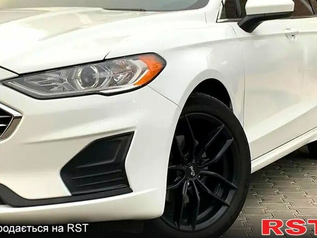 Белый Форд Фьюжн, объемом двигателя 2.4 л и пробегом 66 тыс. км за 11999 $, фото 1 на Automoto.ua