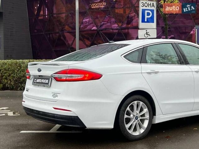 Форд Фьюжен 2019 у Києві на Automoto.ua Білий Форд Фьюжен, об'ємом двигуна 2 л та пробігом 81 тис. км за 20490 $, фото 8 на Automoto.ua