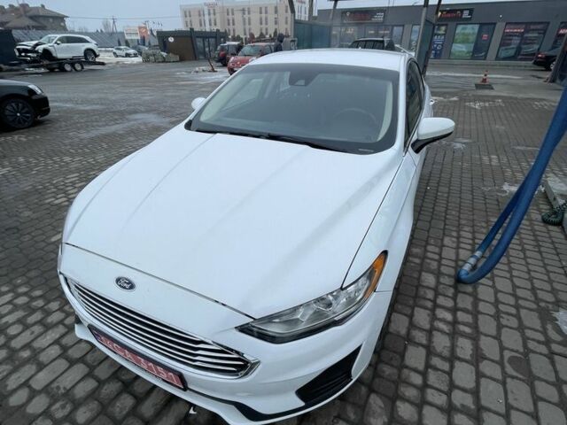 Белый Форд Фьюжн, объемом двигателя 2 л и пробегом 156 тыс. км за 11700 $, фото 5 на Automoto.ua