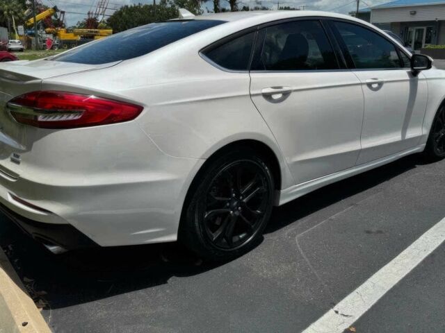 Белый Форд Фьюжн, объемом двигателя 1.5 л и пробегом 32 тыс. км за 14200 $, фото 5 на Automoto.ua