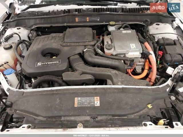 Белый Форд Фьюжн, объемом двигателя 2 л и пробегом 112 тыс. км за 2900 $, фото 6 на Automoto.ua