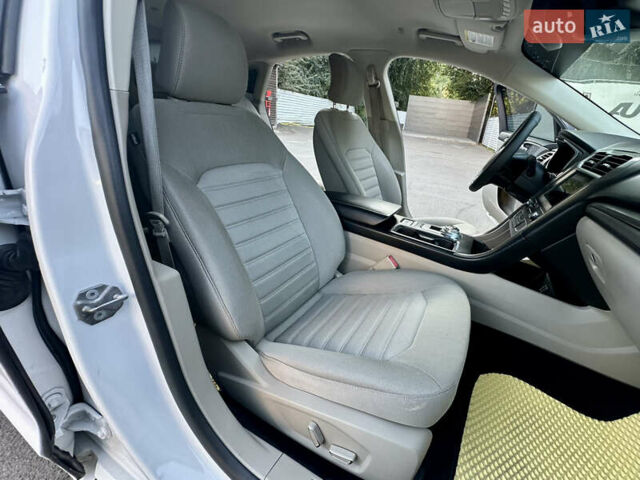 Белый Форд Фьюжн, объемом двигателя 2 л и пробегом 147 тыс. км за 16500 $, фото 34 на Automoto.ua