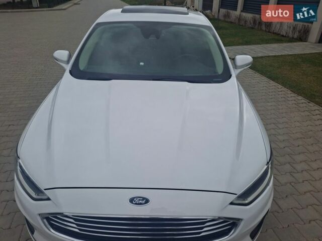 Білий Форд Фьюжен, об'ємом двигуна 2 л та пробігом 250 тис. км за 14800 $, фото 9 на Automoto.ua