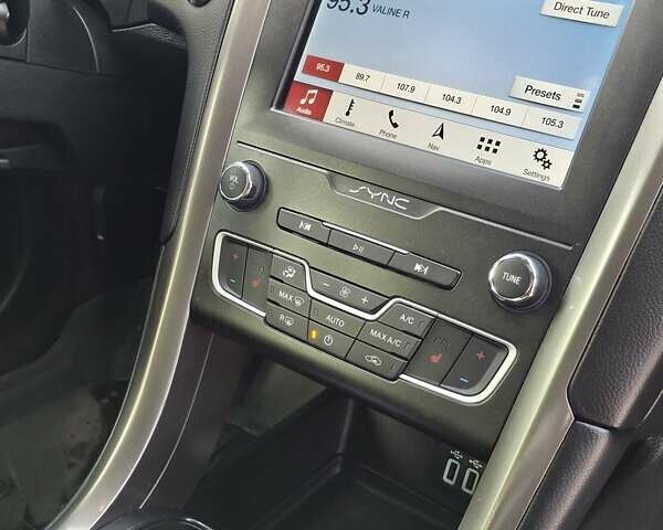 Белый Форд Фьюжн, объемом двигателя 2 л и пробегом 245 тыс. км за 14999 $, фото 15 на Automoto.ua