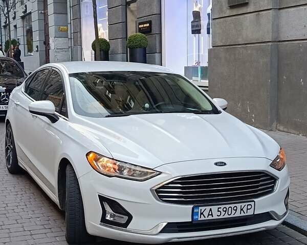 Белый Форд Фьюжн, объемом двигателя 2.5 л и пробегом 59 тыс. км за 14500 $, фото 2 на Automoto.ua