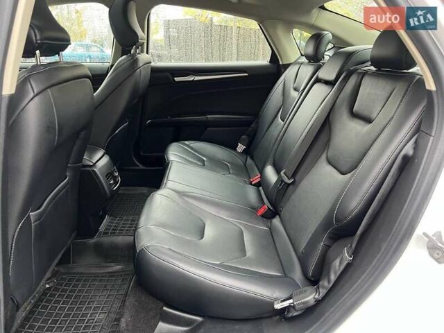 Белый Форд Фьюжн, объемом двигателя 2 л и пробегом 81 тыс. км за 18990 $, фото 11 на Automoto.ua