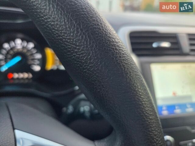 Білий Форд Фьюжен, об'ємом двигуна 2 л та пробігом 69 тис. км за 18500 $, фото 19 на Automoto.ua