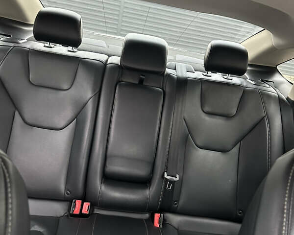 Білий Форд Фьюжен, об'ємом двигуна 2 л та пробігом 145 тис. км за 16300 $, фото 11 на Automoto.ua