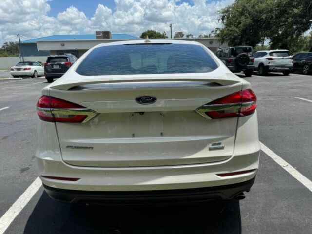 Белый Форд Фьюжн, объемом двигателя 1.5 л и пробегом 32 тыс. км за 14200 $, фото 4 на Automoto.ua