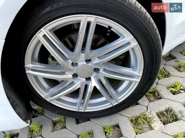 Белый Форд Фьюжн, объемом двигателя 2 л и пробегом 165 тыс. км за 15799 $, фото 26 на Automoto.ua