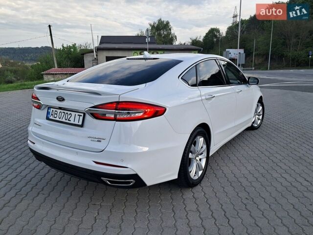 Белый Форд Фьюжн, объемом двигателя 2 л и пробегом 98 тыс. км за 14500 $, фото 3 на Automoto.ua