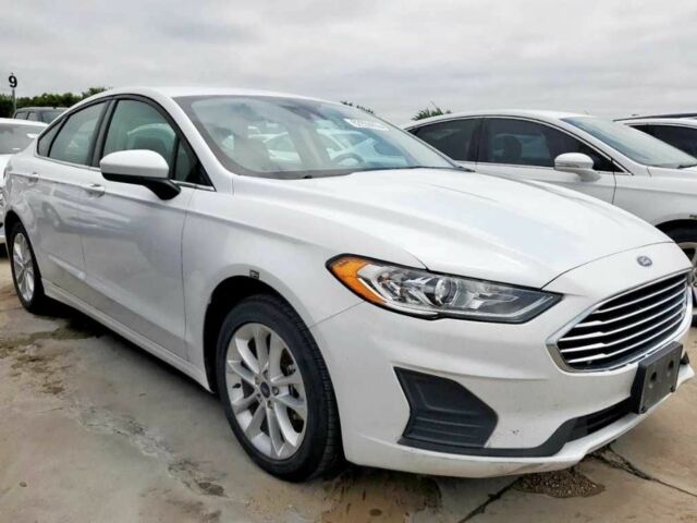 Білий Форд Фьюжен, об'ємом двигуна 2 л та пробігом 79 тис. км за 11600 $, фото 3 на Automoto.ua