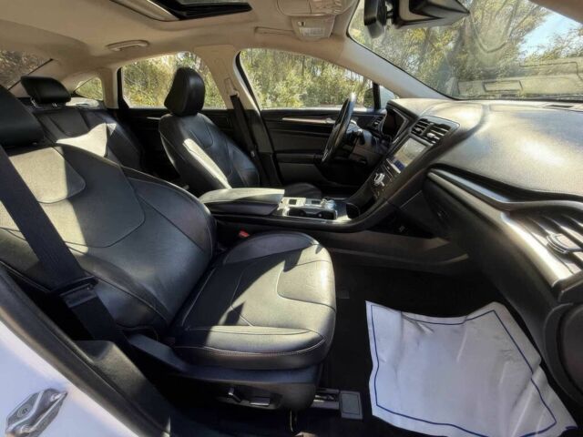 Білий Форд Фьюжен, об'ємом двигуна 2 л та пробігом 41 тис. км за 10400 $, фото 8 на Automoto.ua