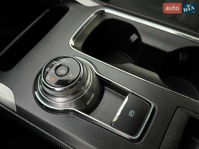 Білий Форд Фьюжен, об'ємом двигуна 2 л та пробігом 164 тис. км за 13500 $, фото 31 на Automoto.ua