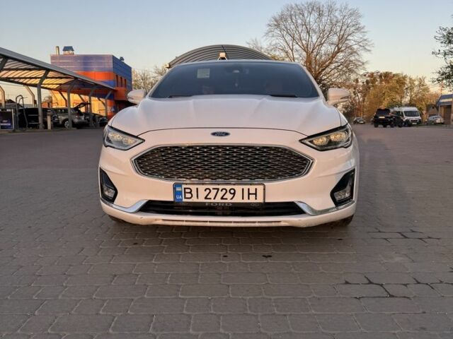 Форд Фьюжн 2020 в Полтаве на Automoto.ua Белый Форд Фьюжн, объемом двигателя 2 л и пробегом 82 тыс. км за 16500 $, фото 1 на Automoto.ua