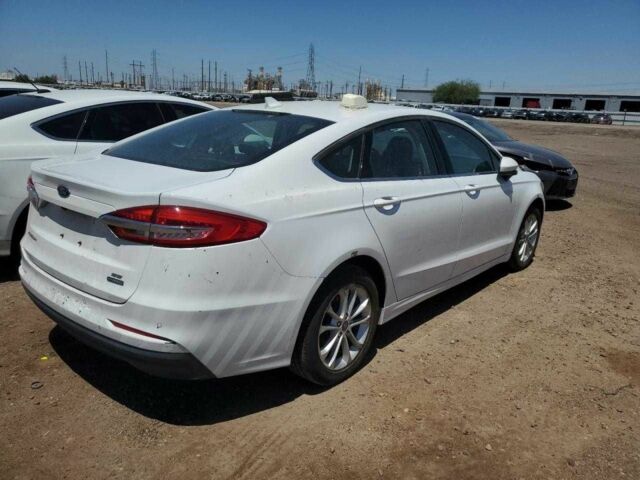 Білий Форд Фьюжен, об'ємом двигуна 0 л та пробігом 60 тис. км за 2500 $, фото 2 на Automoto.ua