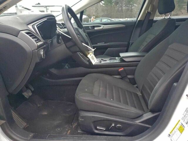 Білий Форд Фьюжен, об'ємом двигуна 2 л та пробігом 91 тис. км за 1300 $, фото 6 на Automoto.ua