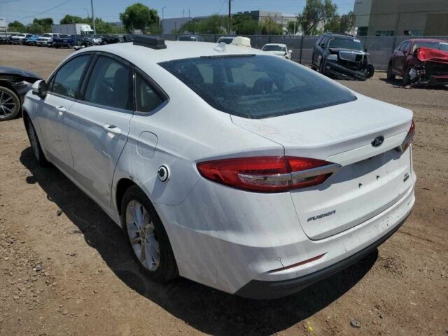 Білий Форд Фьюжен, об'ємом двигуна 0 л та пробігом 60 тис. км за 2500 $, фото 1 на Automoto.ua