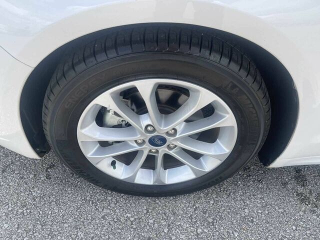 Белый Форд Фьюжн, объемом двигателя 0 л и пробегом 46 тыс. км за 13000 $, фото 16 на Automoto.ua