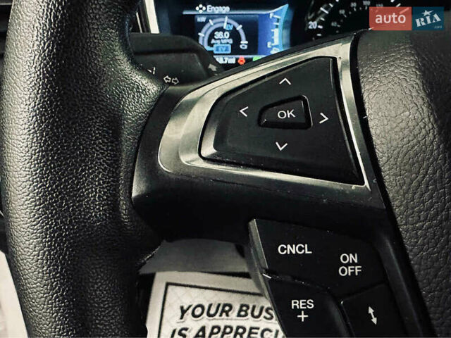 Форд Фьюжн 2020 в Львове на Automoto.ua Белый Форд Фьюжн, объемом двигателя 2 л и пробегом 84 тыс. км за 2950 $, фото 12 на Automoto.ua