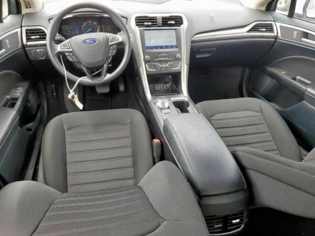 Білий Форд Фьюжен, об'ємом двигуна 2 л та пробігом 79 тис. км за 11600 $, фото 7 на Automoto.ua