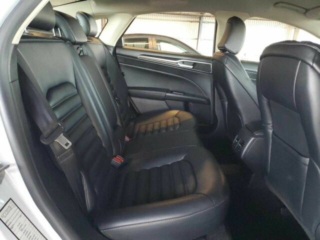 Білий Форд Фьюжен, об'ємом двигуна 1.5 л та пробігом 46 тис. км за 11000 $, фото 9 на Automoto.ua