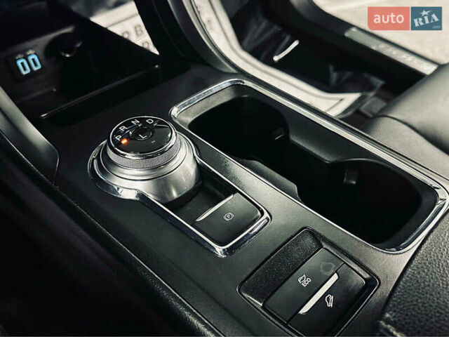 Форд Фьюжн 2020 в Львове на Automoto.ua Белый Форд Фьюжн, объемом двигателя 2 л и пробегом 84 тыс. км за 2950 $, фото 10 на Automoto.ua