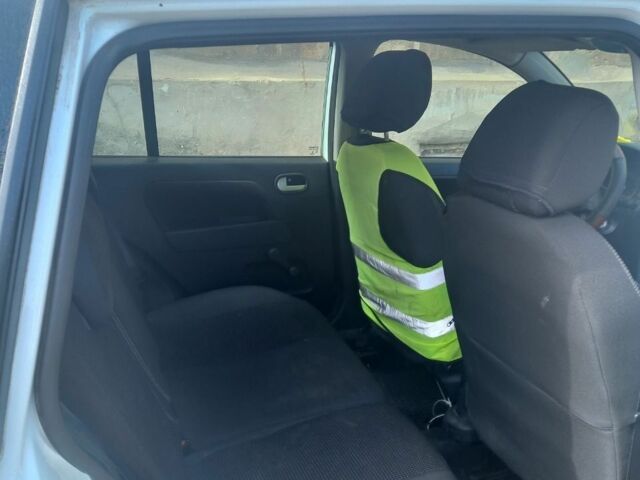 Белый Форд Фьюжн, объемом двигателя 1.4 л и пробегом 157 тыс. км за 3500 $, фото 3 на Automoto.ua