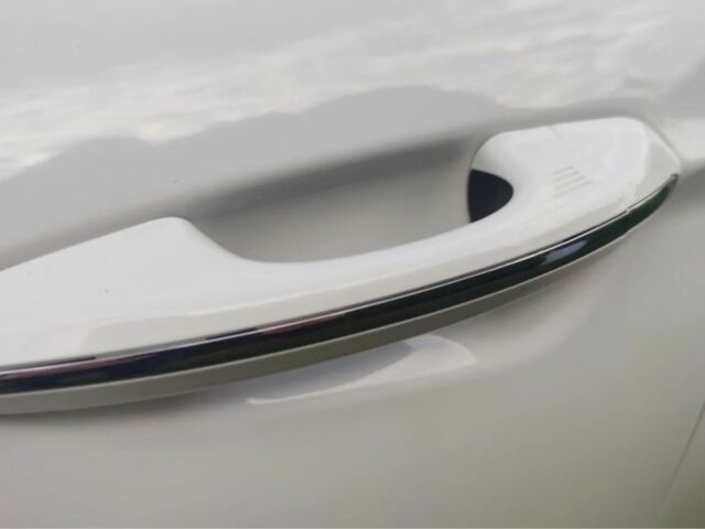 Белый Форд Фьюжн, объемом двигателя 0 л и пробегом 76 тыс. км за 10200 $, фото 5 на Automoto.ua