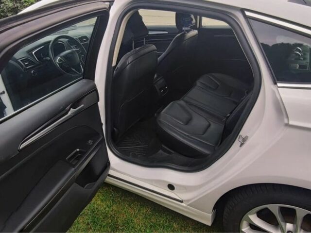 Белый Форд Фьюжн, объемом двигателя 0 л и пробегом 76 тыс. км за 10200 $, фото 8 на Automoto.ua