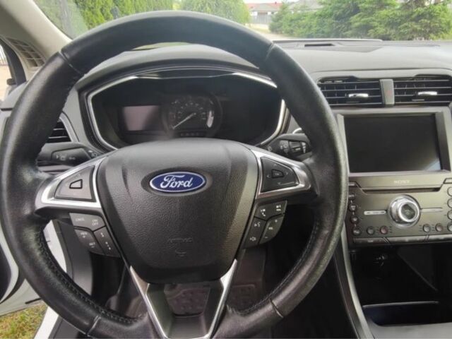 Белый Форд Фьюжн, объемом двигателя 0 л и пробегом 76 тыс. км за 10200 $, фото 13 на Automoto.ua