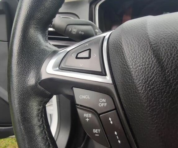 Белый Форд Фьюжн, объемом двигателя 0 л и пробегом 76 тыс. км за 10200 $, фото 15 на Automoto.ua