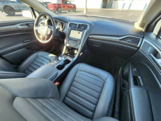 Білий Форд Фьюжен, об'ємом двигуна 2 л та пробігом 48 тис. км за 1450 $, фото 7 на Automoto.ua