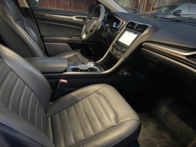 Белый Форд Фьюжн, объемом двигателя 2 л и пробегом 45 тыс. км за 10400 $, фото 7 на Automoto.ua