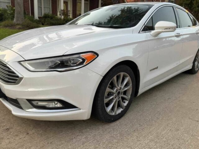 Белый Форд Фьюжн, объемом двигателя 2 л и пробегом 45 тыс. км за 10400 $, фото 2 на Automoto.ua