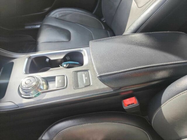 Белый Форд Фьюжн, объемом двигателя 2 л и пробегом 39 тыс. км за 4400 $, фото 10 на Automoto.ua