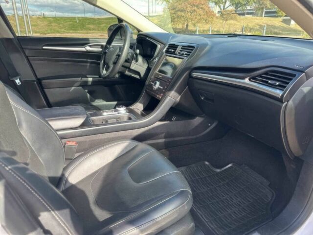 Белый Форд Фьюжн, объемом двигателя 2 л и пробегом 39 тыс. км за 3200 $, фото 8 на Automoto.ua